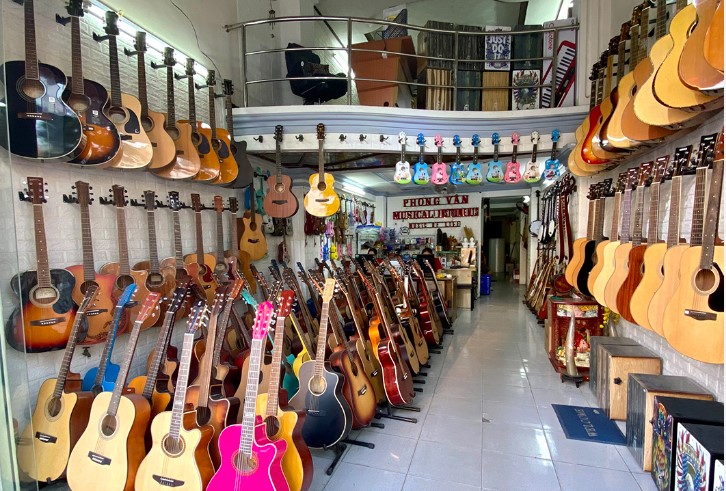 cua-hang-ban-dan-guitar-o-can-tho-1